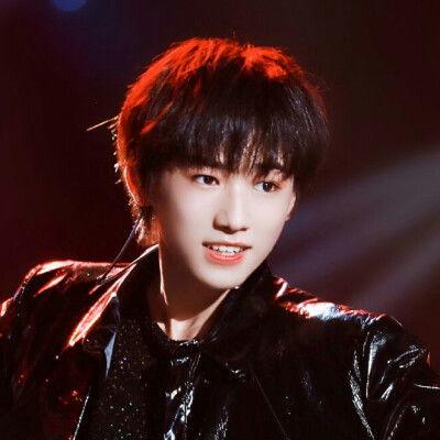 宋亚轩发展爆料视频大全,揭秘爆料视频背后的精彩瞬间  第2张